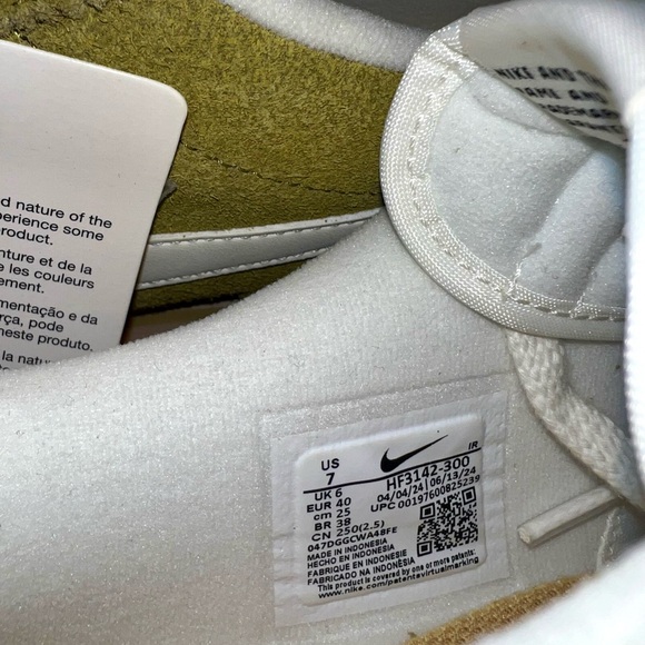 Nike Cortez SE Suede "Pacific Moss/Infinite Gold/Muslin/Sail" - Picture 9 of 13